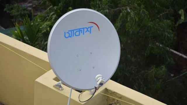 SpaceX buys nationwide 800 MHz spectrum for terrestrial network