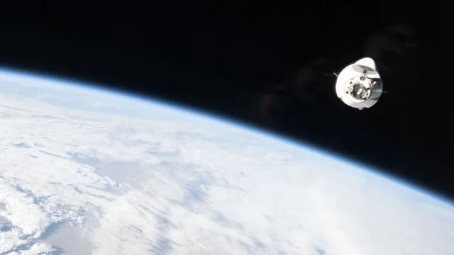 SpaceX Dragon CRS-35 delivers cargo to ISS amid crew contract extension