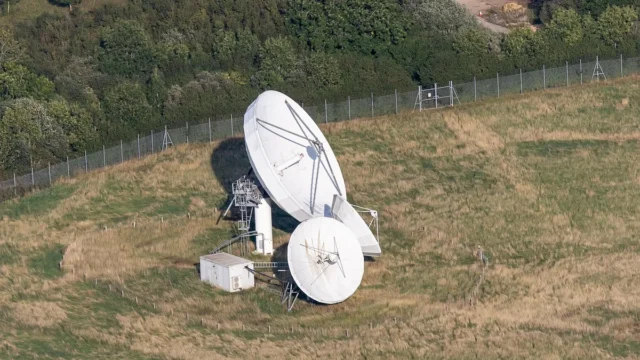 White House orders speed limit on SpaceX Starshield terminals in Ukraine